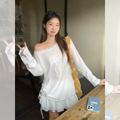 韩系蝴蝶结蕾丝斜露肩长袖T恤女2025初秋新款纯欲辣妹设计感上衣