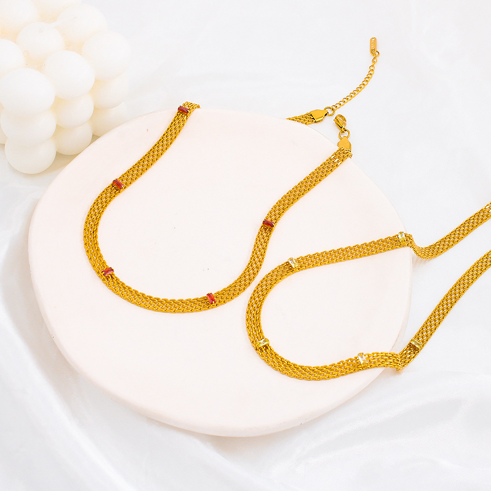 Daily Occasion Titanium Steel Material Retro Geometric Titanium Steel Inlaid Zircon Necklace
