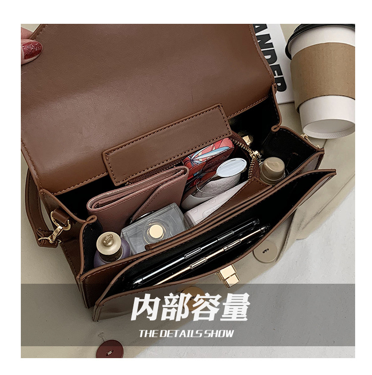 Fashion Portable Small Square Bag display picture 17