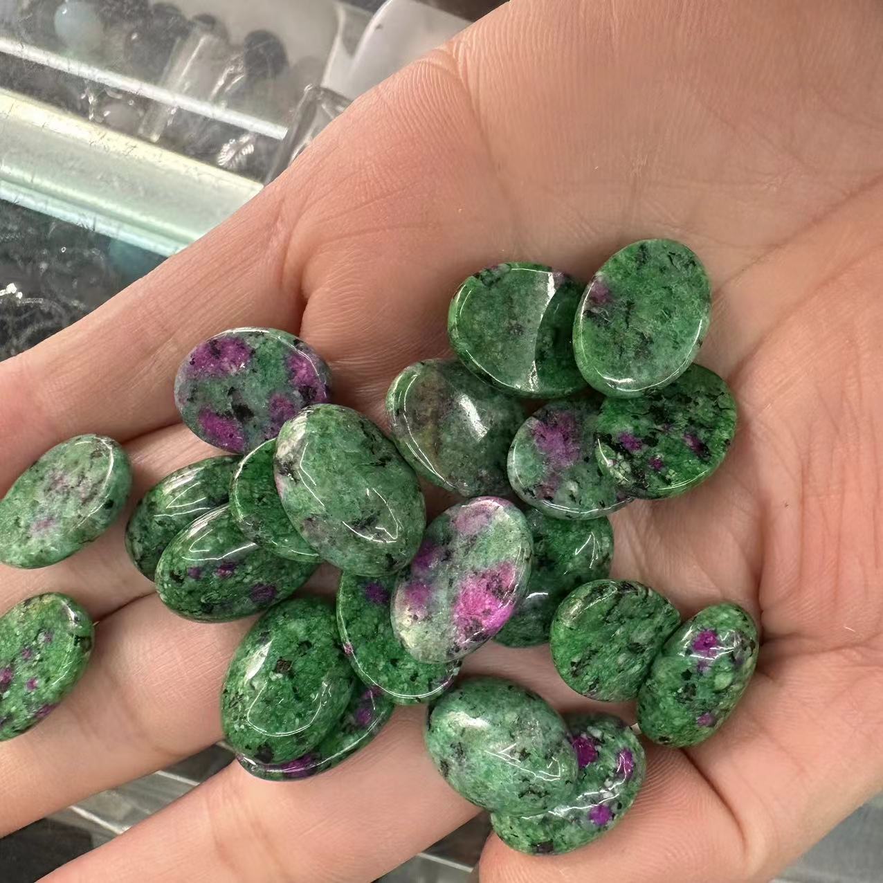 붉은 색과 녹색 보물