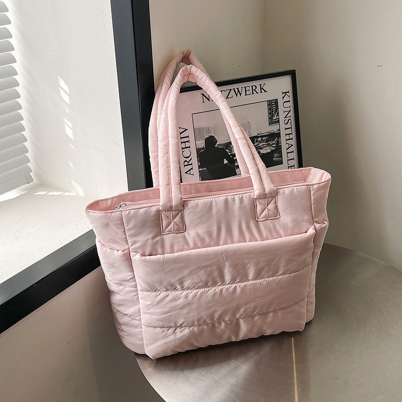 Foreign Trade New Simple Tote Bag Women's Large-Capacity Commuter Handbag Lightweight Nylon Cloth College Student Shoulder Bag Foreign Trade New Simple Tote Bag Women's Large-Capacity Commuter Handbag Lightweight Nylon Cloth College Student Shoulder Bag