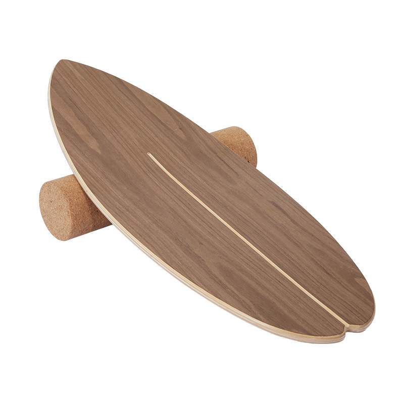 Manufacturers can set fish-shaped skateboard surfboard balance board ski yoga training fitness board flat curved wooden board
