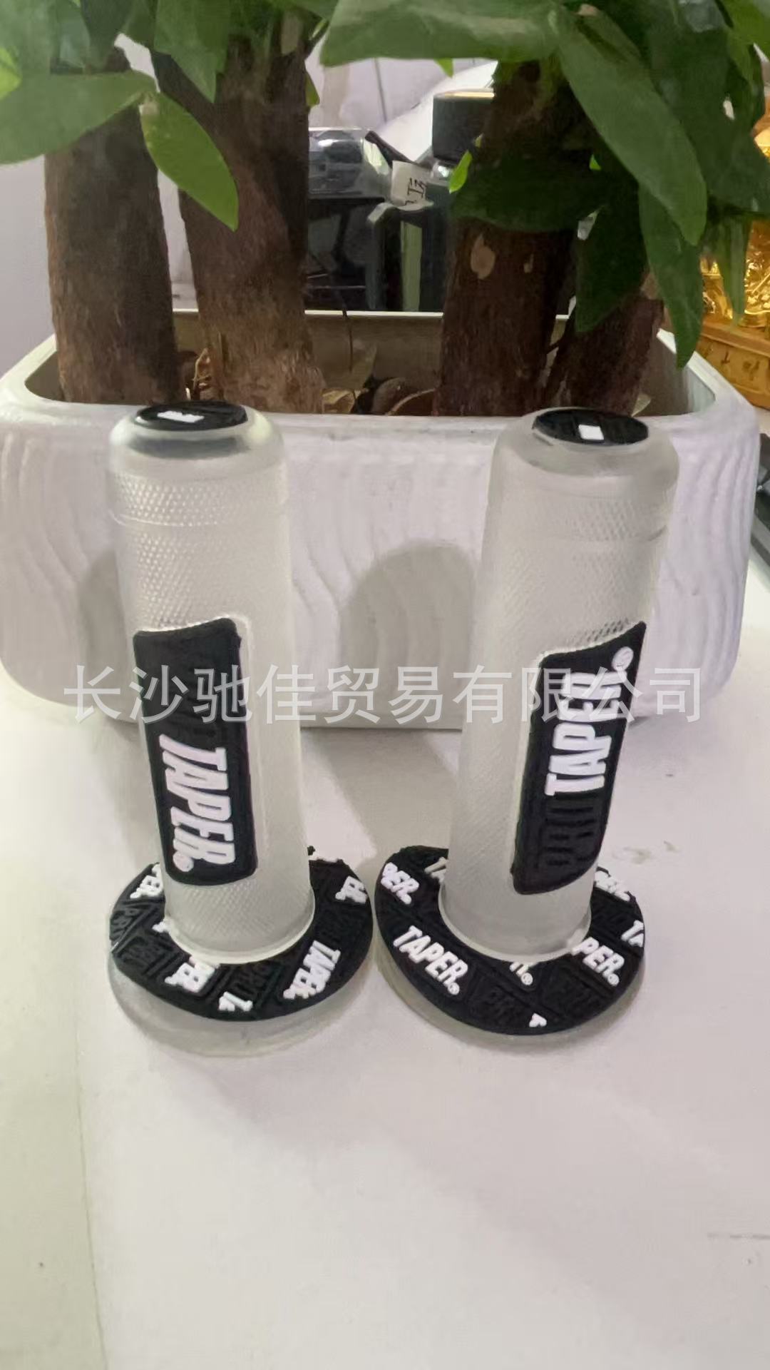 Fabricante directo de motocicleta transfronteriza modificación mango mango mango mango de goma general vehículo todoterreno ahorro de mano de obra mango mango mango mango