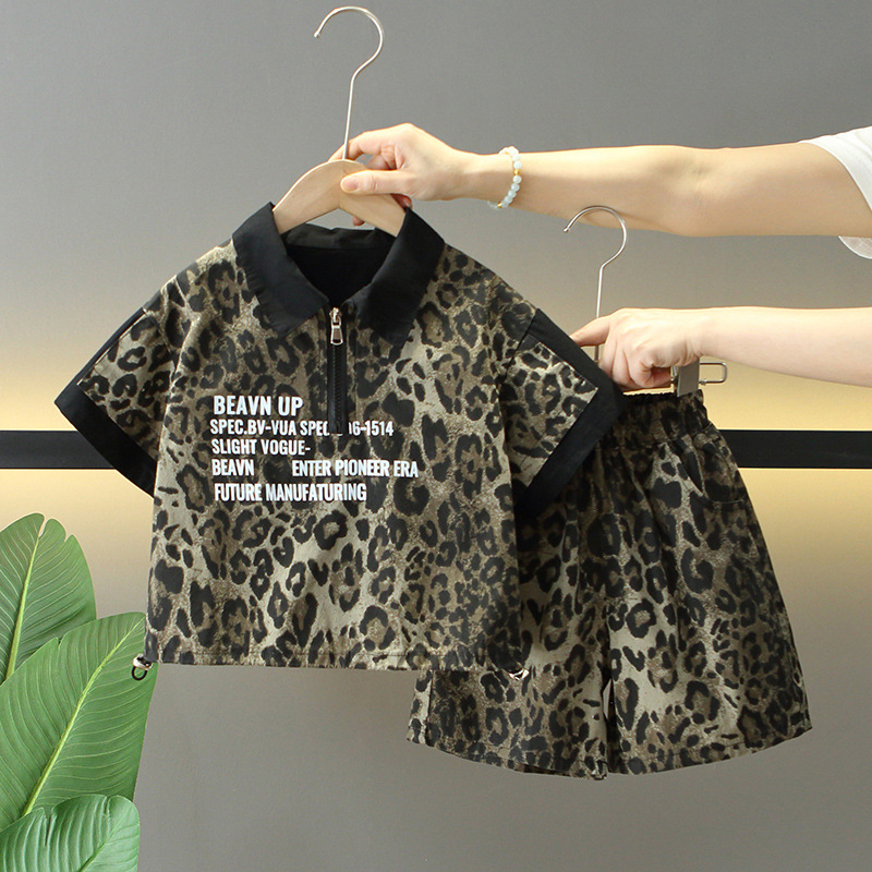 8246 traje de manga corta de verano para niños 2025 nuevos pantalones cortos para niños coreanos camisa POLO traje de dos piezas ropa fresca de moda