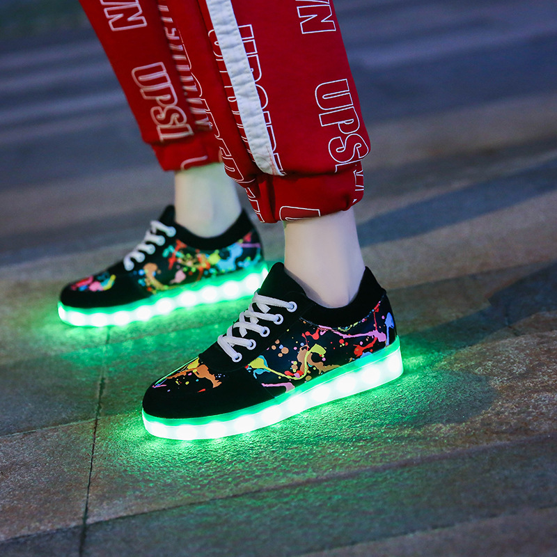 USB-Lade-LED-Leuchtschuhsohlen für Erwachsene mit Lichtern, bunte Beleuchtungsschuhe, lässige Geister-Wanderschuhe_voghion.com