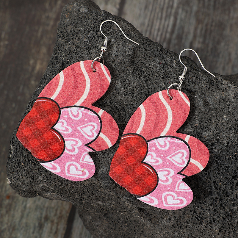 1 Pair Cute Heart Shape Printing Pu Leather Drop Earrings display picture 3