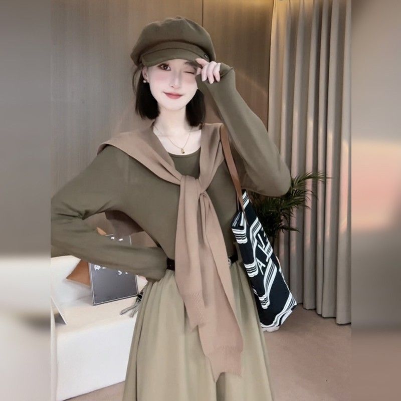复古气质纯色圆领显瘦长袖连衣裙女秋设计感长袖拼接a字长裙披肩|undefined