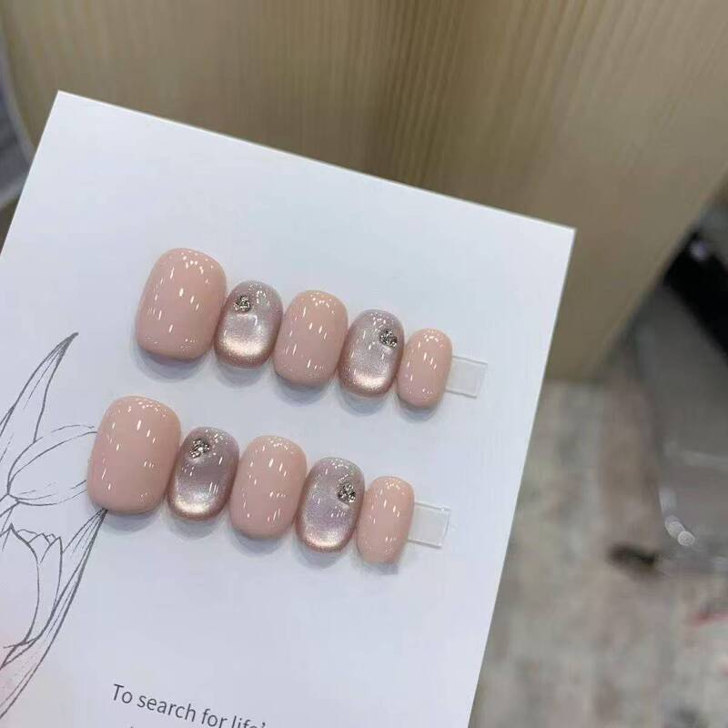 Elegant Wearable Nail Patches, Gentle and Pure Handmade, High-End Cat-Eye Design, New Nude Color Short Style, Brightening Effect, Removable Elegant Wearable Nail Patches, Gentle and Pure Handmade, High-End Cat-Eye Design, New Nude Color Short Style, Brightening Effect, Removable