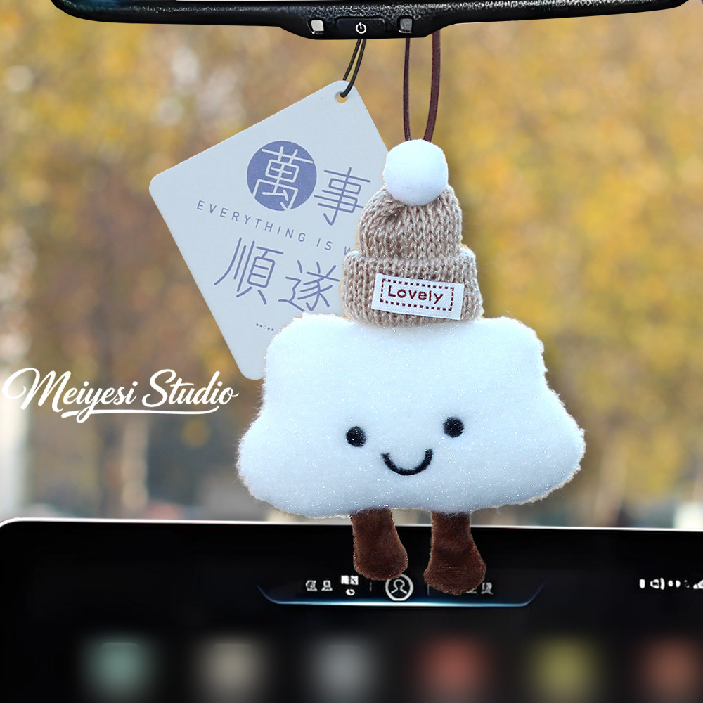 Cute colgante de automóvil de nubes 2025 nueva decoración interior creativa de automóviles perfumado colgante de espejo retrovisor