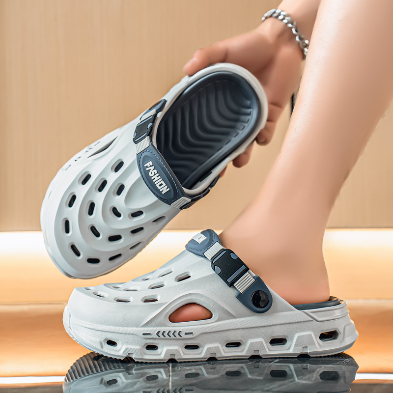 En nombre de los zapatos con agujeros para el cabello, las nuevas sandalias de Baotou transpirables de verano para hombres, zapatos de playa casuales antideslizantes, zapatos Shuoxi a la deriva