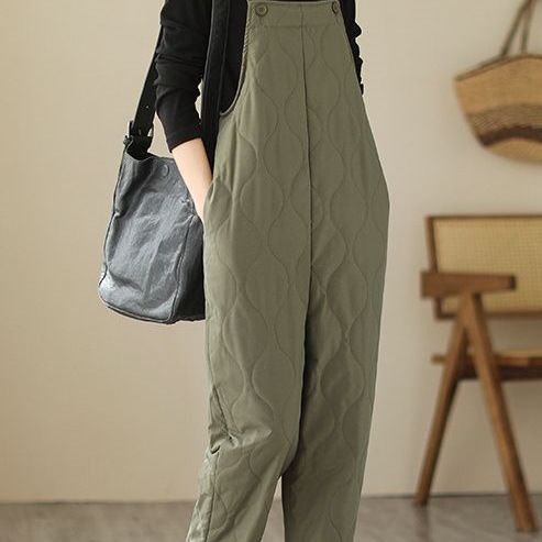 时尚爆款连体棉裤女冬季保暖背心式连体裤宽松百搭夹棉加厚背带裤