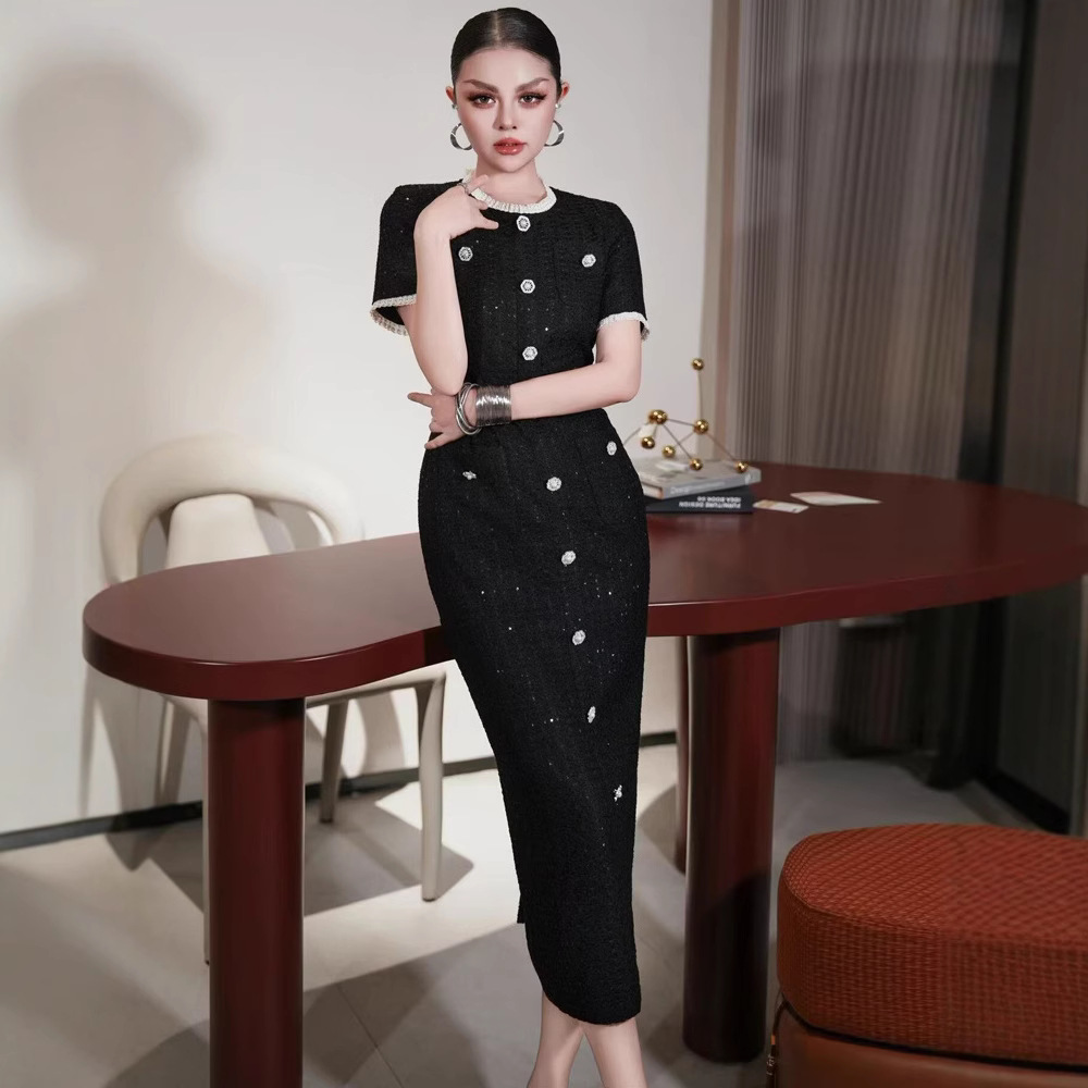 欧洲站2025年秋季新款高端名媛轻奢职业女装黑色显瘦小香风连衣裙