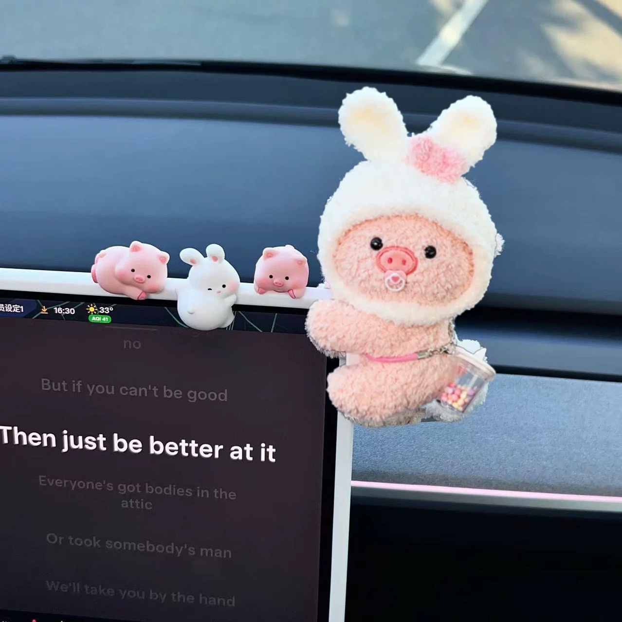 Plush Doll Car Dashboard Ornament Cute Cartoon Car Dashboard Decoration Creative Car Accessories for Women