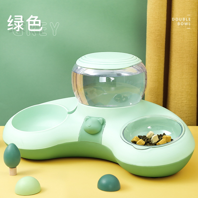 초승달 모양의 식수 및 먹이주기(녹색)