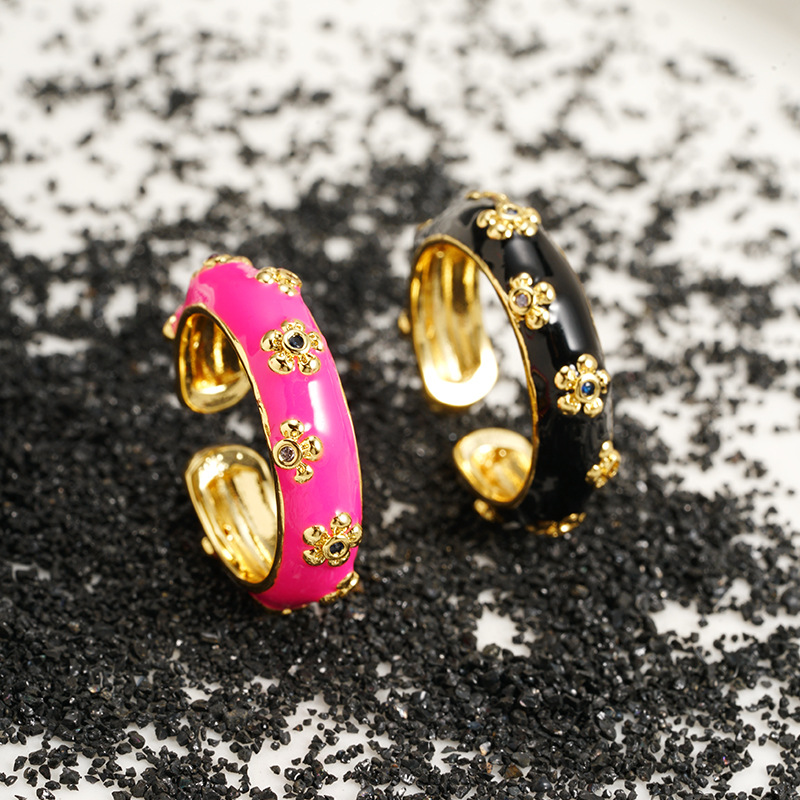 Nuevo anillo de oro de arena galvanizado de 18k anillo de flores de goteo de aceite de estilo europeo y americano lujoso durante mucho tiempo no se desvanece joyería transfronteriza