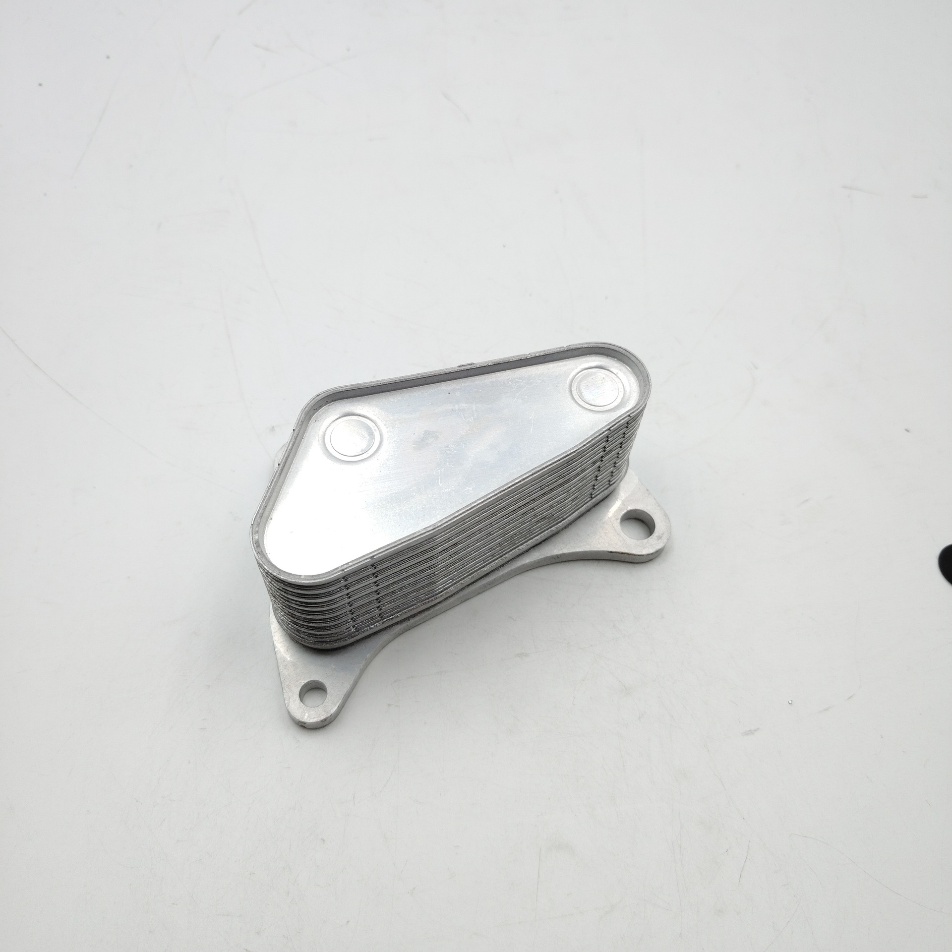 12678774 Engine Oil Cooler Oil Radiator Radiator Suitable for Chevrolet