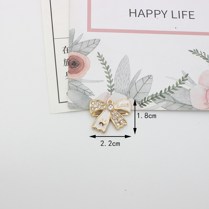 Polished Finish 10 PCS/Package Alloy Rhinestones Pearl Heart Shape Flower Bow Knot Polished Pendant