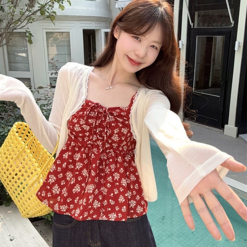 Red stylish strap floral camisole for women, 2026 summer Korean style sweet loose babydoll top Red stylish strap floral camisole for women, 2026 summer Korean style sweet loose babydoll top