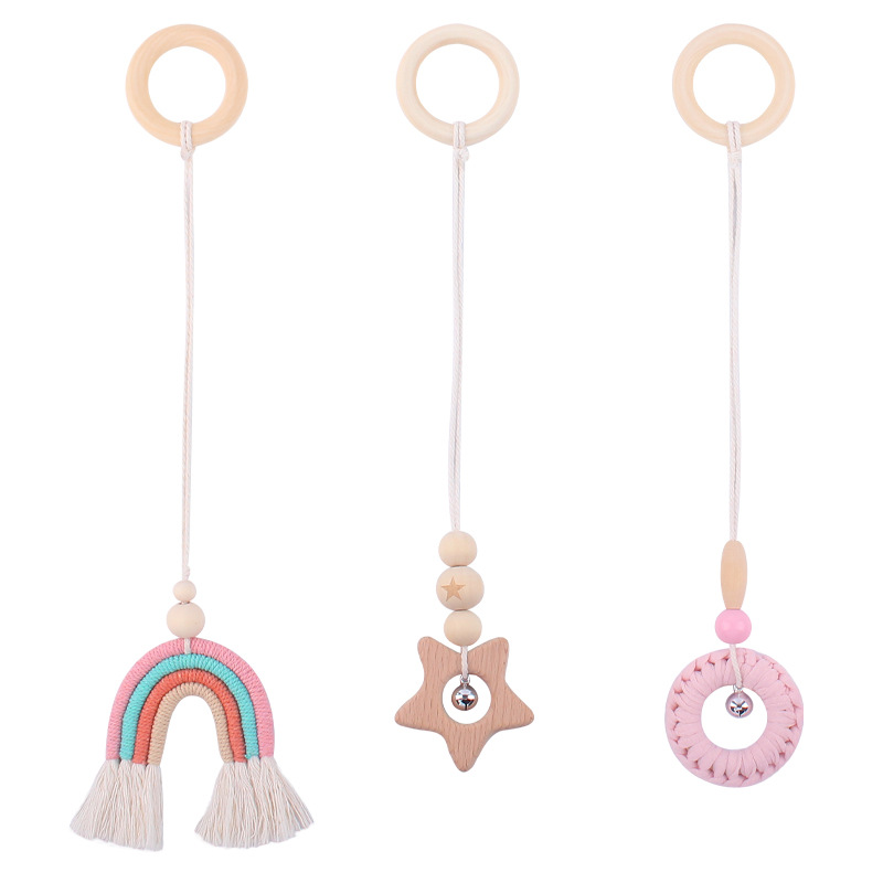 Suministros para bebés dibujos animados Arco Iris colgante de tres piezas para niños educación temprana Beech Star Rattle juguete Decoración Accesorios