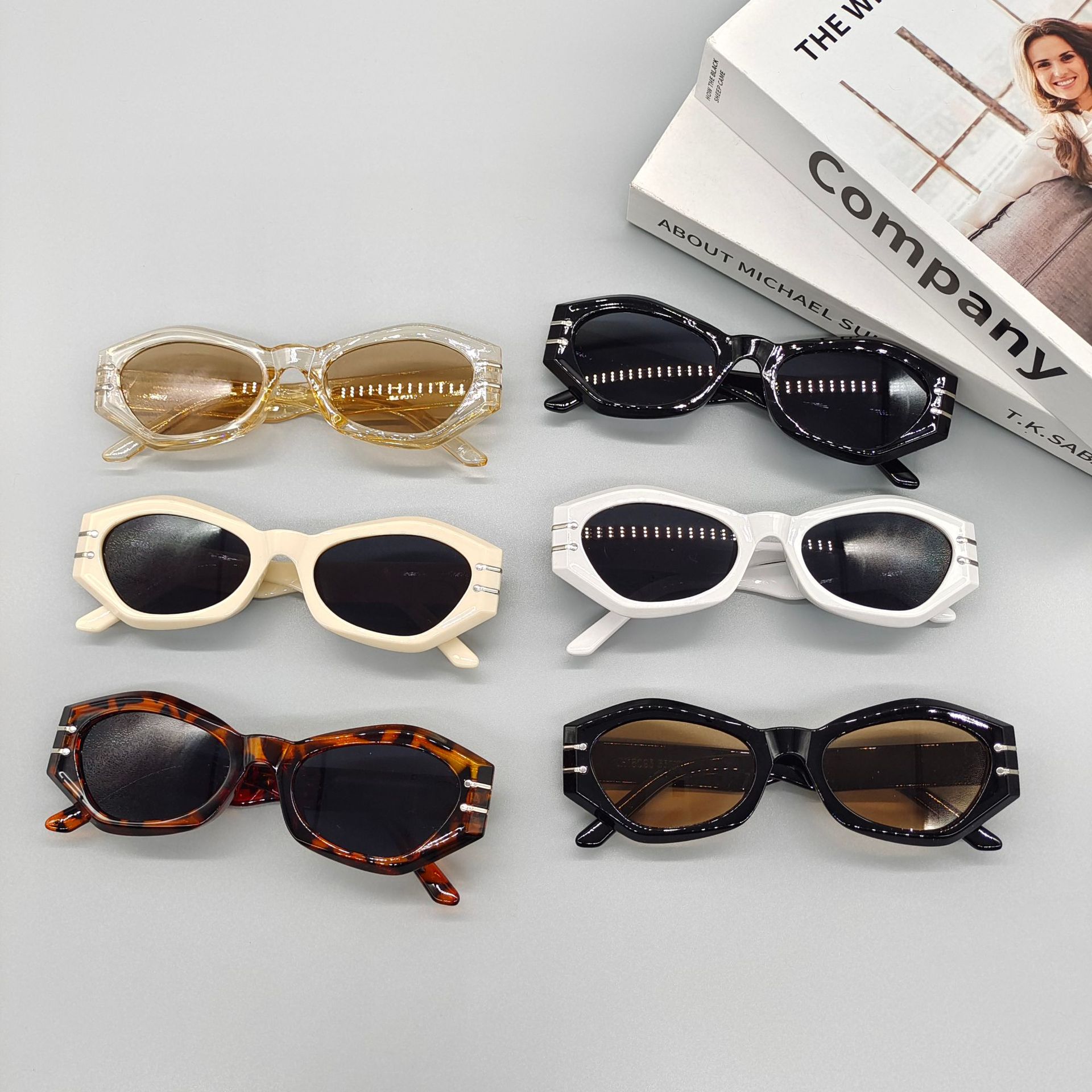 White, Champagne, Black Color Elegant Glam Hip-Hop UV400 Protection Women's Sunglasses