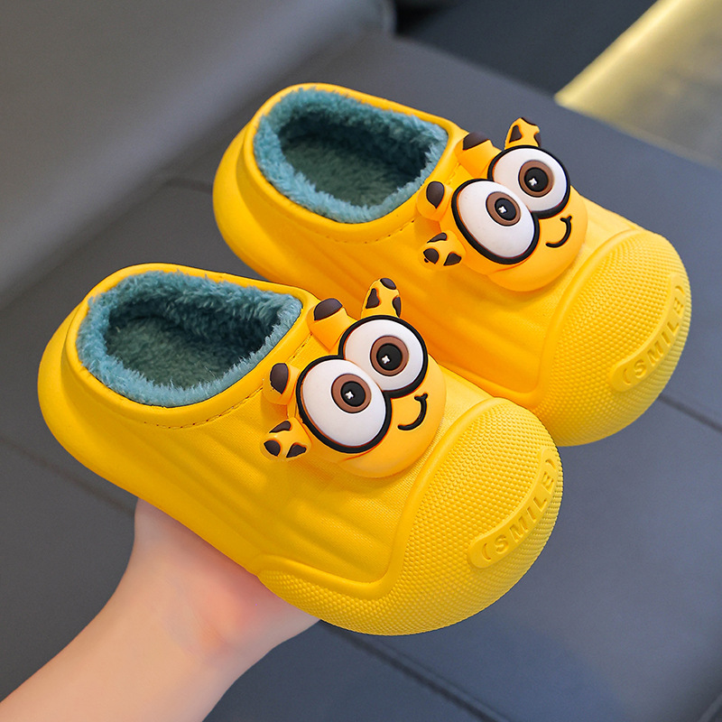 Otoño y invierno zapatillas de algodón para niños, niños y niñas, calentamiento de terciopelo impermeable, lindos zapatos de algodón para niños pequeños y medianos, bolsas caseras para bebés