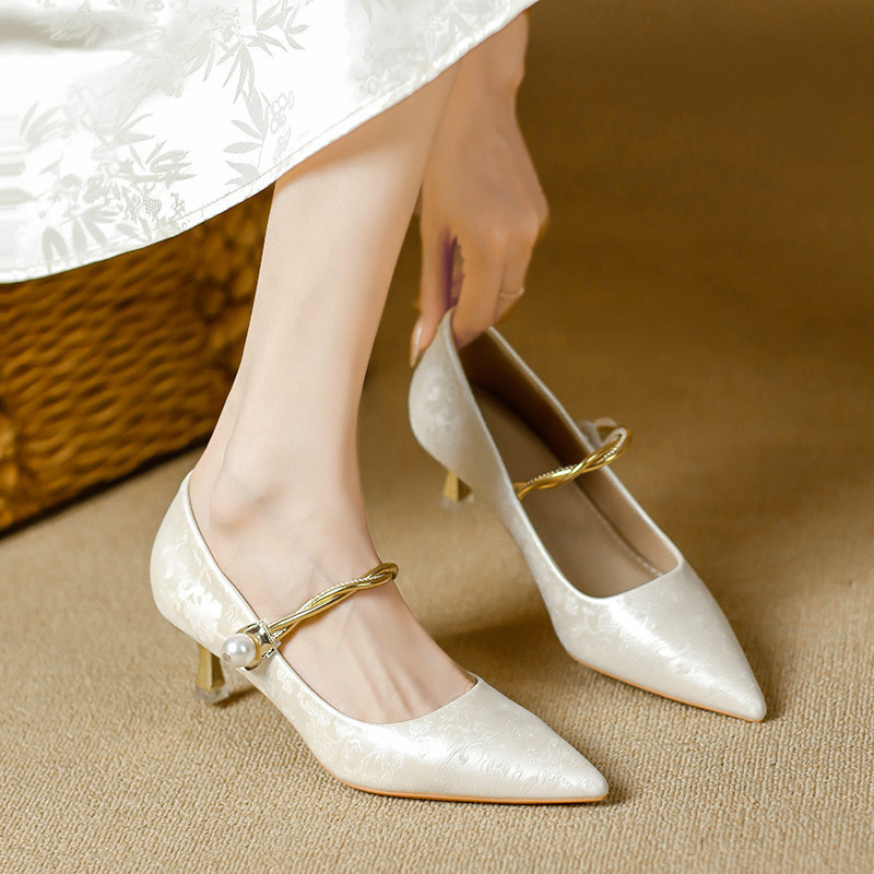 Autumn 2025 New Chinese Style National Style Cheongsam Pointed High Heels Retro Mary Jane Stiletto with Skirt Women's Shoes