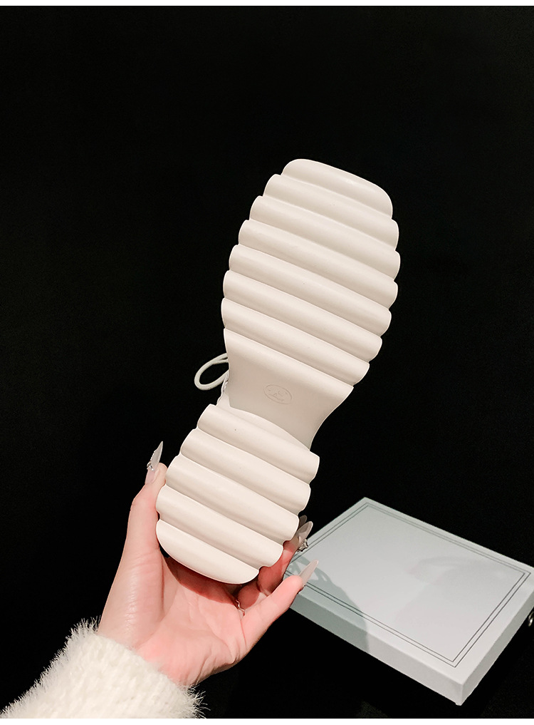Boot nữ cổ thấp đế dày tăng chiều cao, gót thô đan thoáng khí — màu đen, màu trắng ngà, bạc chi tiết 28