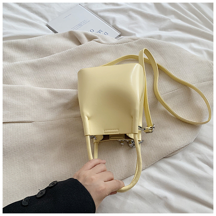 Hochwertige silberne Nischen-Beuteltasche für Damen 2024, neue, vielseitige Umhängetasche für den Sommer, modische, superheiße Handtasche_voghion.com