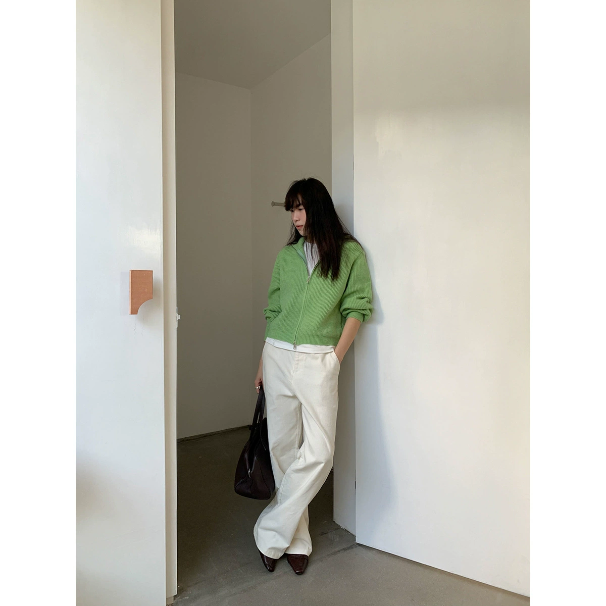 Yi En Oinbyin простой двойной застежки-молнии свитер со стоячим воротником кардиган куртка женская яма с длинными рукавами короткий трикотажный топ