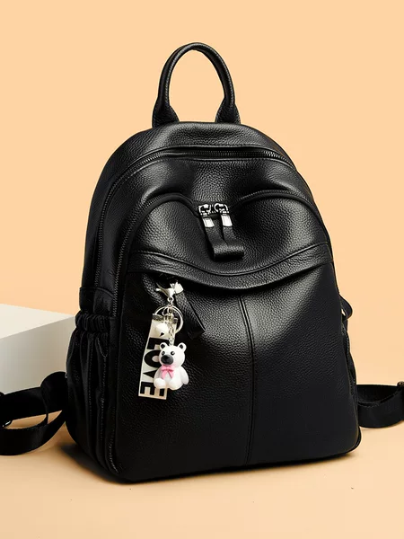 2026 New Style Genuine Leather Backpack for Women, Fashionable Bear Pendant Bag, Large Capacity Bag, Commuter Bag Wholesale