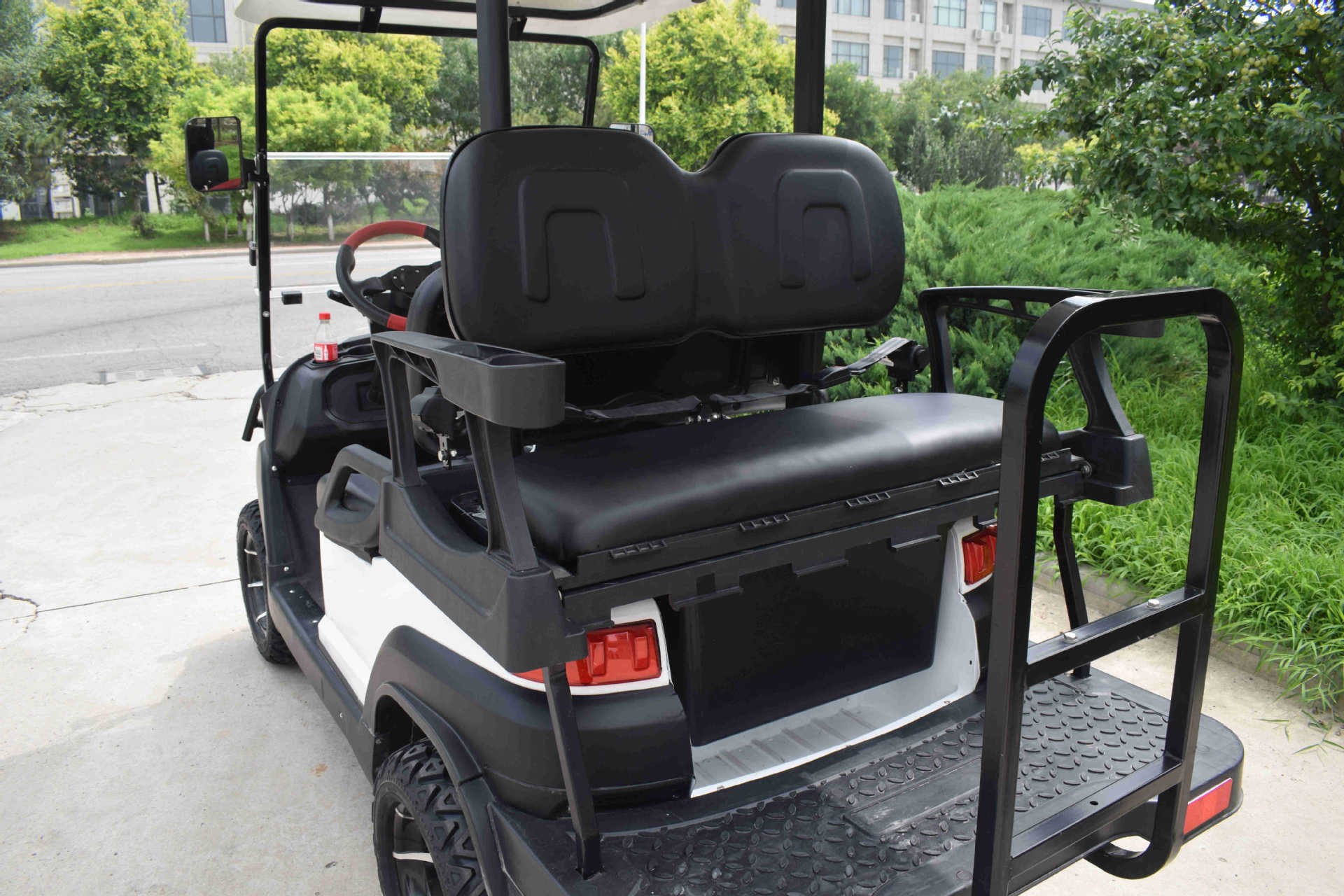 Zhongfeiyida Zhongyi Golf Cart Electric Sightseeing Car 2+2 Off-Road with Bumper Climbing Strong Long Endurance