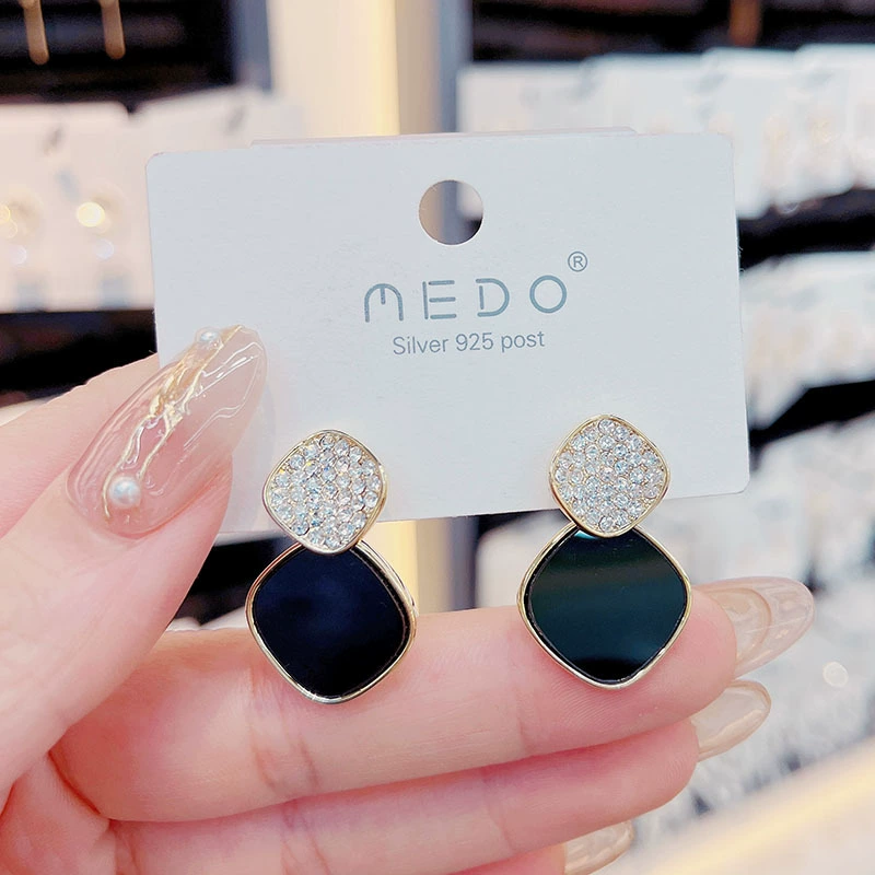 Маленькие ароматные квадратные жемчужные серьги серебряные иглы моды высокого уровня с бриллиантами геометрические серьги женские французские черные серьги