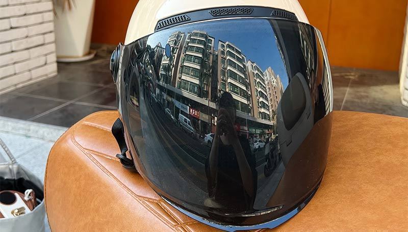 Crayon Shin-chan 3C Certified Electric Motorcycle Helmet