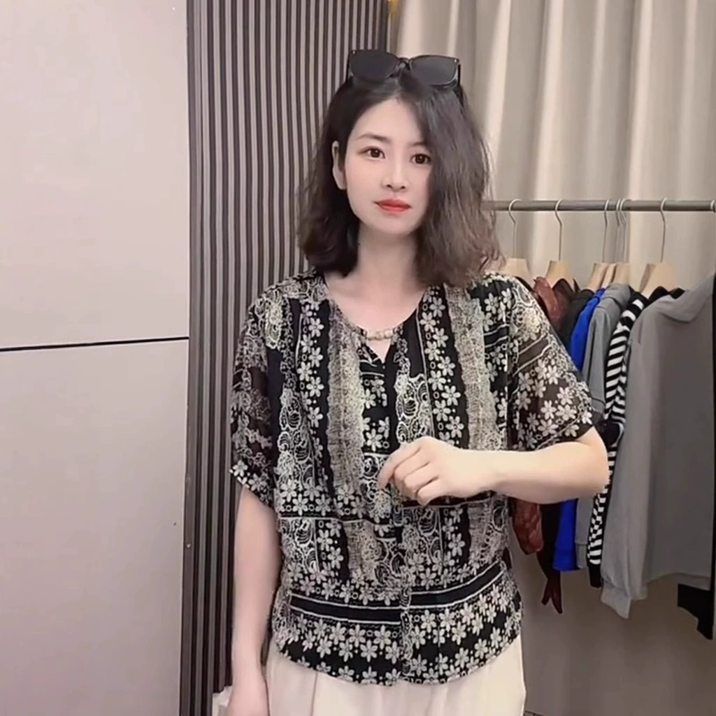 Женская рубашка с коротким рукавом, круглым вырезом и принтом, летняя новинка 2025 года, корейский стиль, свободного кроя, для полных мам, в ретро стиле.