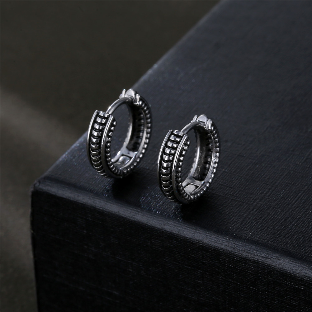 1 Piece Fashion Solid Color Titanium Steel Plating Men's Earrings display picture 1