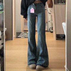 毛羽立ちのあるややフレアなジーンズ、ぽっちゃりさん向けデザイン、タイダイ柄、馬蹄型のロングパンツ、スリムフィット、大きいサイズ、ハイウエスト、レトロなフレアパンツ