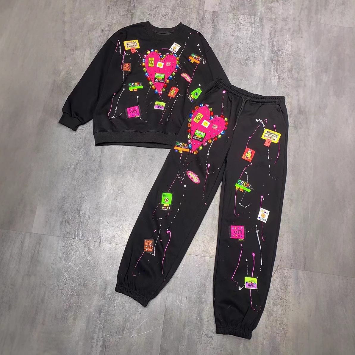 Women's Clothing retro trend fashion casual sports suit large version loose style age reducing graffiti two piece set a complete set_voghion.com