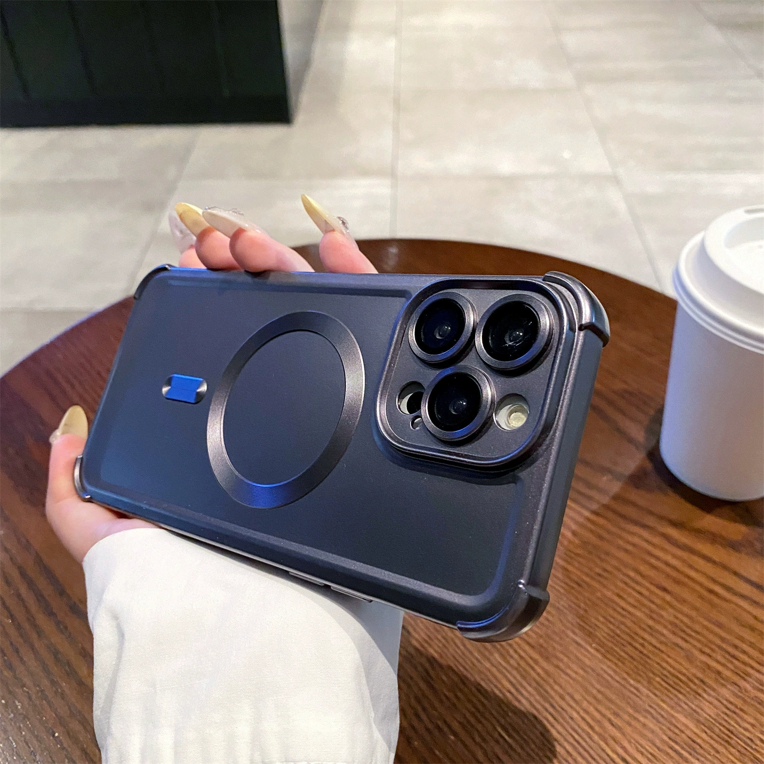 Чехол для Apple 16, металлическая краска, магнитный, противоударный, мягкий TPU, приятный на ощупь, защитный чехол для iPhone 15, 14