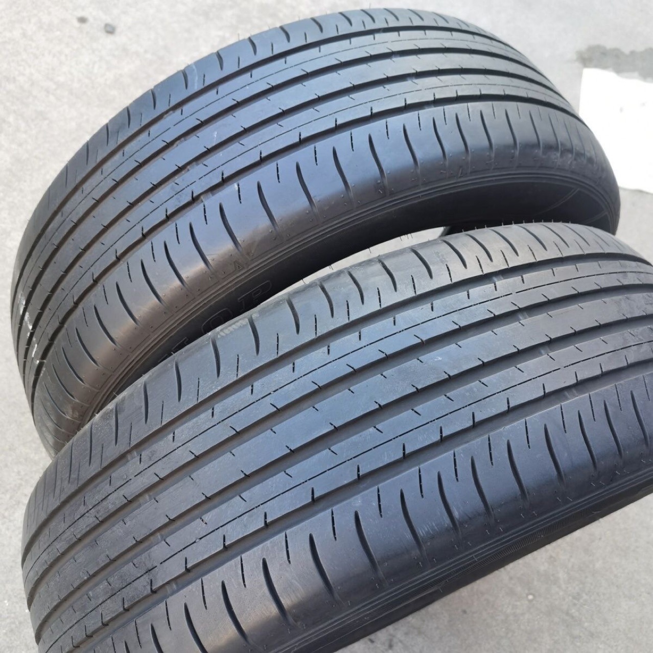 Dunlop Tires 235/55R20 102V Maxx050 Are Suitable for Murano, Cadillac, and Lexus