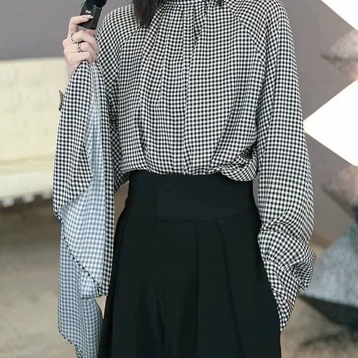 Модный иностранный дизайн темпераментный пуловер рубашка женский 2024 весна и лето новый свободный, тонкий, покрывающий дикий топ