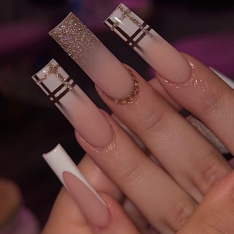 Cross-border super long diamond line glitter design wear nail foreign trade Winter Fresh Press fake nail