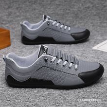 �ļ��¿�һ�_�ő���Ь����Ь�r��͸���ˮ�ٴ�����p����Ь��