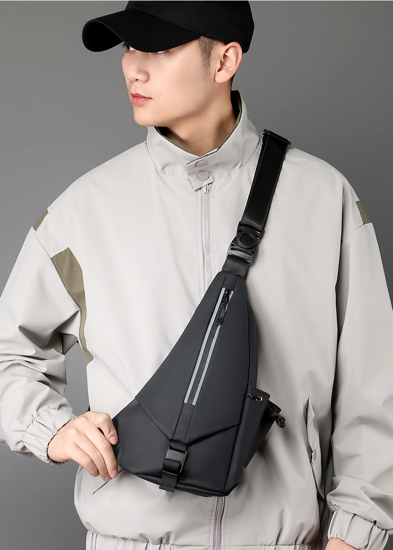 Reflective Chest Bag For Men Waterproof Sling Bag For Commuting_voghion.com