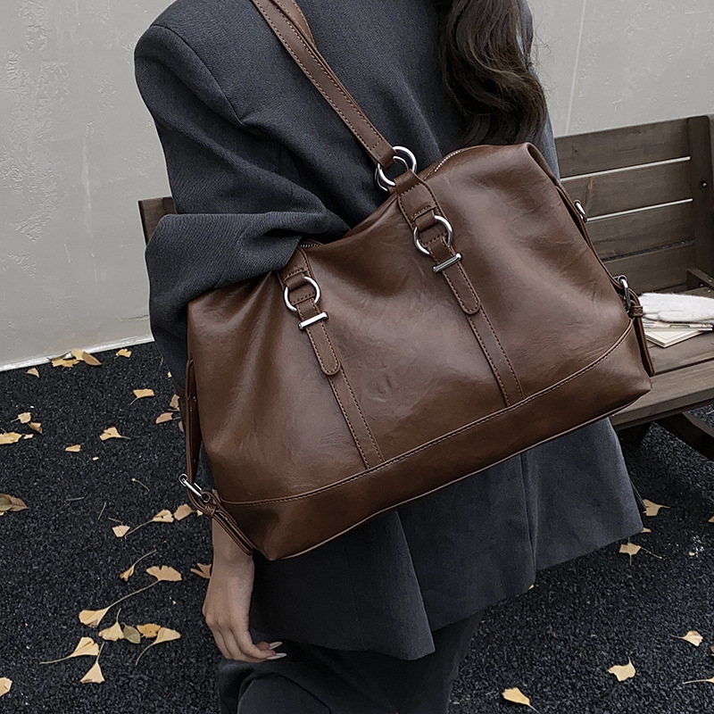 Bolso retro transfronterizo de alta sensación bolso especial para mujeres 2025 nuevo invierno versátil bolso de hombro bolso de viaje image 3