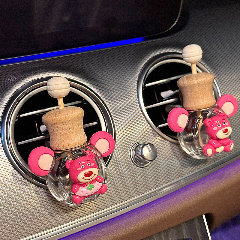 Strawberry Bear Salida de aire del coche Aromaterapia Aire acondicionado del coche Botella vacía Perfume Fragancia ligera de larga duración Decoración del coche Decoración femenina