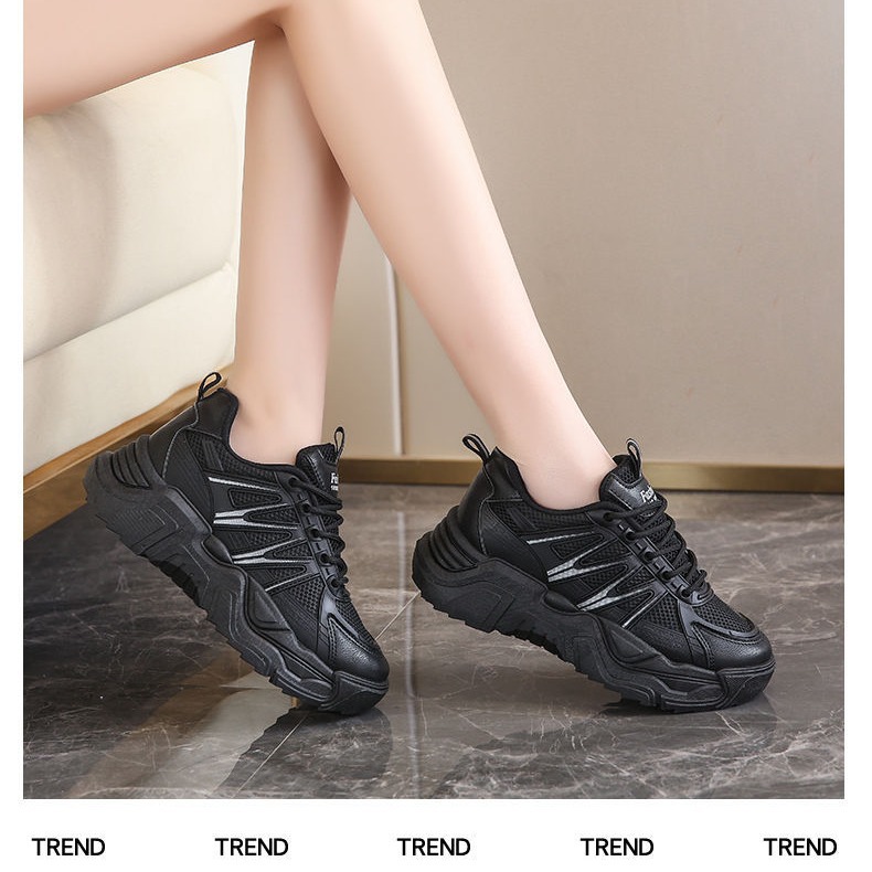 Internet Celebrity zapatos de papá para las mujeres 2024 primavera y otoño nueva moda de malla zapatos casuales ligero fondo grueso estudiante zapatilla de deporte de moda