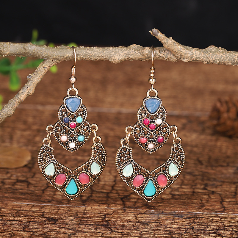 New Heart-shaped Double-layer Alloy Pendant Ethnic Style Earrings display picture 2