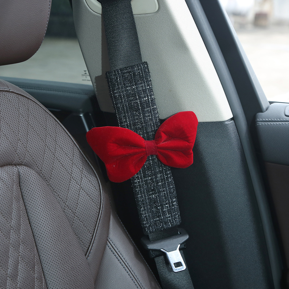 Chanel-style red bow car steering wheel cover, textured and non-slip, suitable for all seasons, women's car interior accessory set