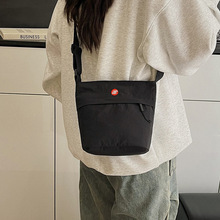 2025新款休闲斜挎托特包绿色尼龙单肩包轻便简约小众跨境米纯橙色