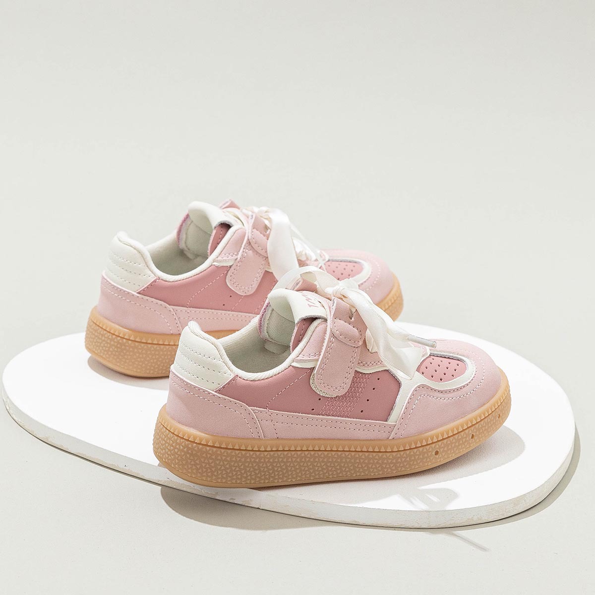 Children's sneaker Girls Retro German Training Shoes 2025 New Spring Soft Sole Large Children's Board Shoes Non-slip Shoes Pink